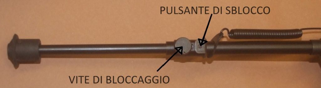BIPIEDI ESTENSIBILI A BASE MOBILE CON ATTACCO A PORTACINGHIA CHAMPION
