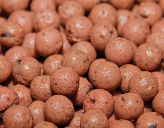 DYNAMITE BAITS MONSTER TIGERNUT RED AMO BOILIES 1 KG - 15 mm E 20 mm