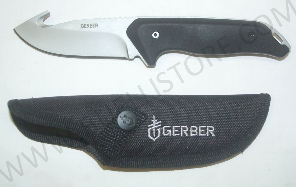 COLTELLO DA CACCIA CON SCUOIATORE GERBER MOMENT 