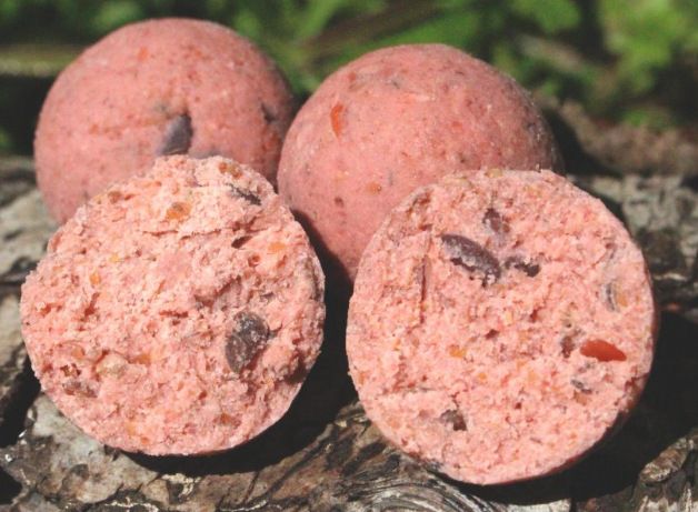 DYNAMITE BAITS MONSTER TIGERNUT RED AMO BOILIES 1 KG - 15 mm E 20 mm