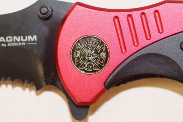 BOKER MAGNUM FIRE CHIEF COLTELLO CHIUDIBILE 