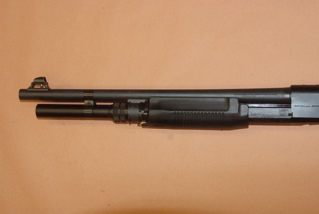 BENELLI M3 FUCILE A POMPA-SEMIAUTOMATICO CAL.12 MAGNUM