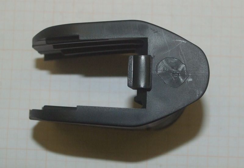 B-SQUARE MAG WELL GRIP ADAPTOR