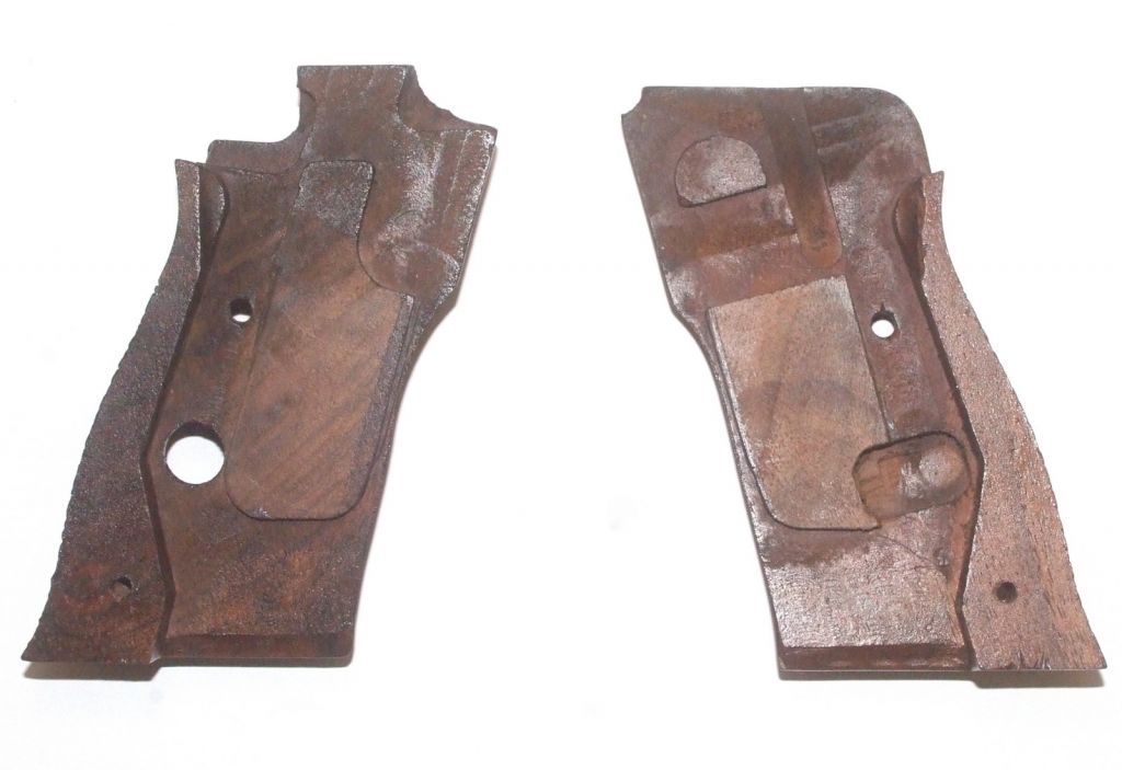 GUANCETTE IN LEGNO DESTRE PER BERETTA 76