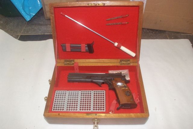BERETTA MODELLO 76 SEMIAUTOMATICA 22LR USATA