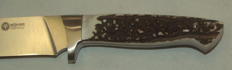 BOKER ARBOLITO HUNTER CON MANICO IN CORNO 
