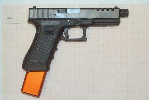 TONI SYSTEM PAD MAGGIORATO PER PISTOLE GLOCK CAL.9 AUMENTA DI 9 COLPI LA CAPACITÀ DEL CARICATORE PER CARICATORI DA 17 COLPI