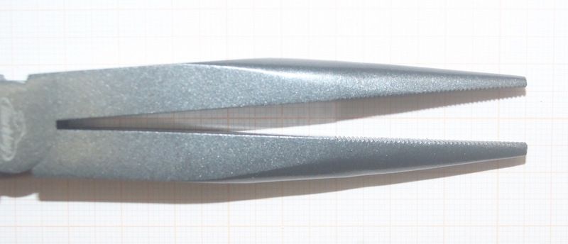 BERKLEY PINZA IN ACCIAIO A BECCHI DRITTI 29 CM 