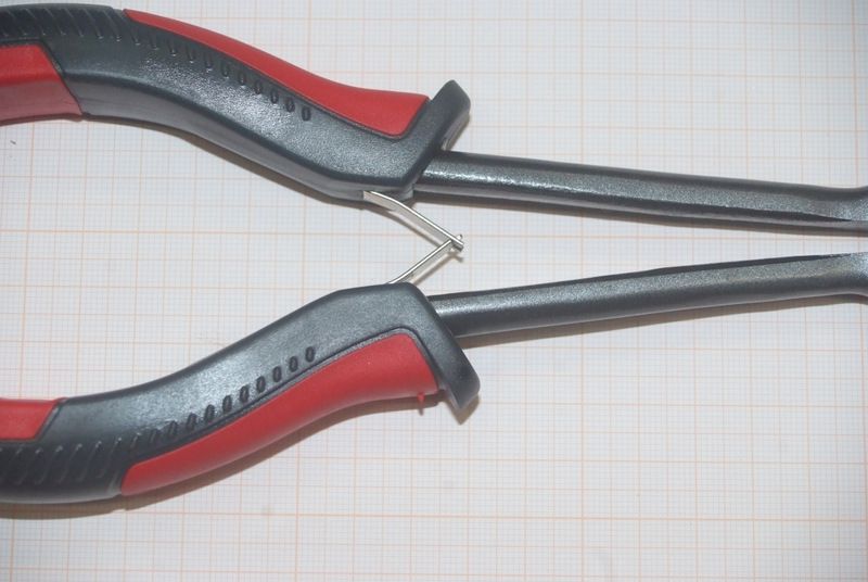 BERKLEY PINZA IN ACCIAIO A BECCHI DRITTI 29 CM 