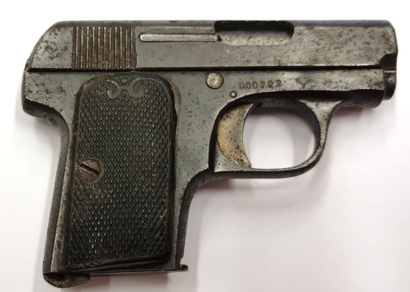PISTOLA SEMIAUTOMATICA DA COLLEZIONE cal. 6,35 - SENZA MARCA 
