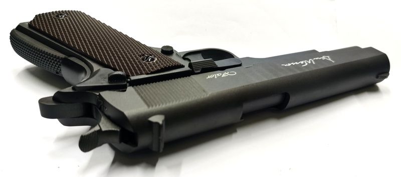 ASG DAN WESSON VALOR 1911