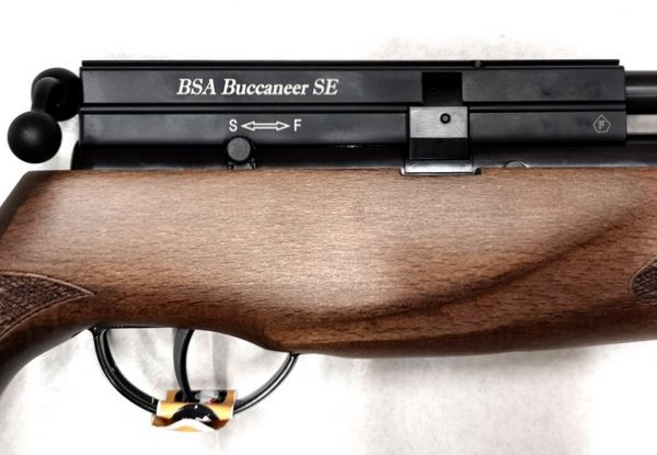 BSA CARABINA PCP MODELLO BUCCANNER CAL. 4.5 e 5.5 PIENA POTENZA