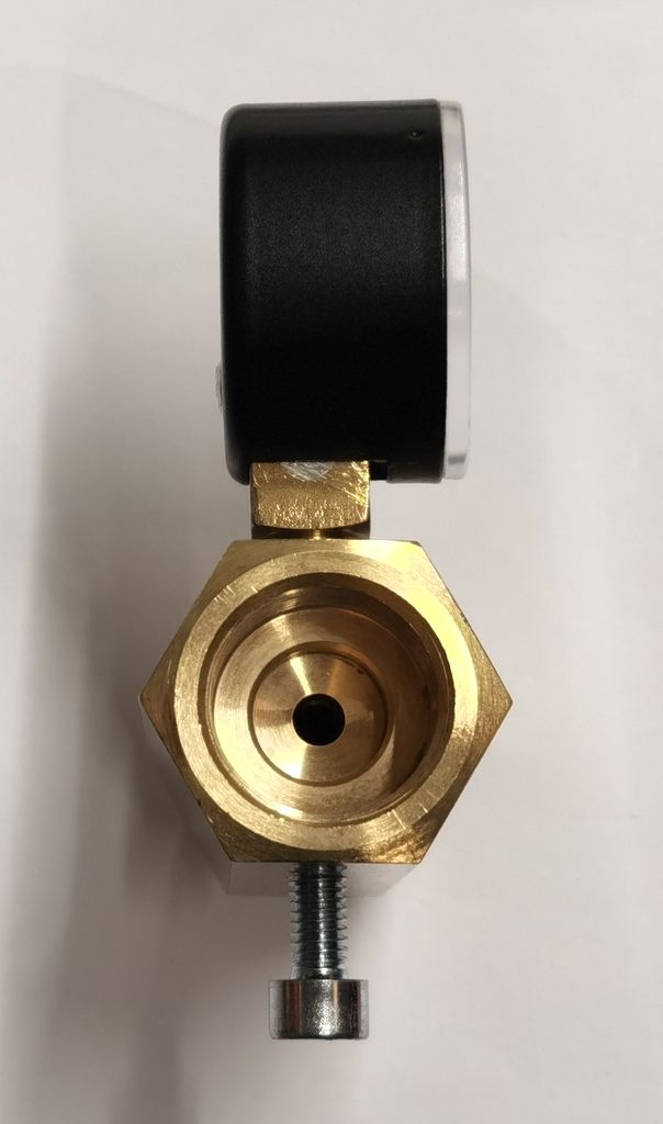 GEHMANN M225 ADATTATORE CON MANOMETRO PER BOMBOLE
