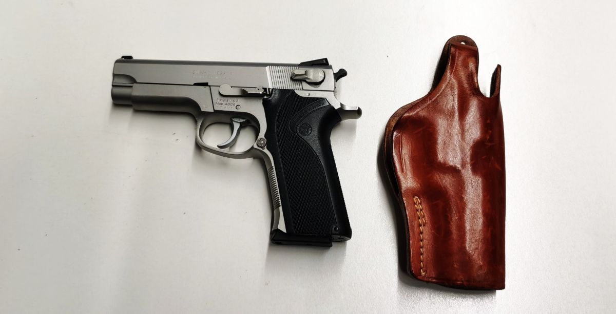 SMITH E WESSON MODELLO 4006 CAL.40-PISTOLA USATA