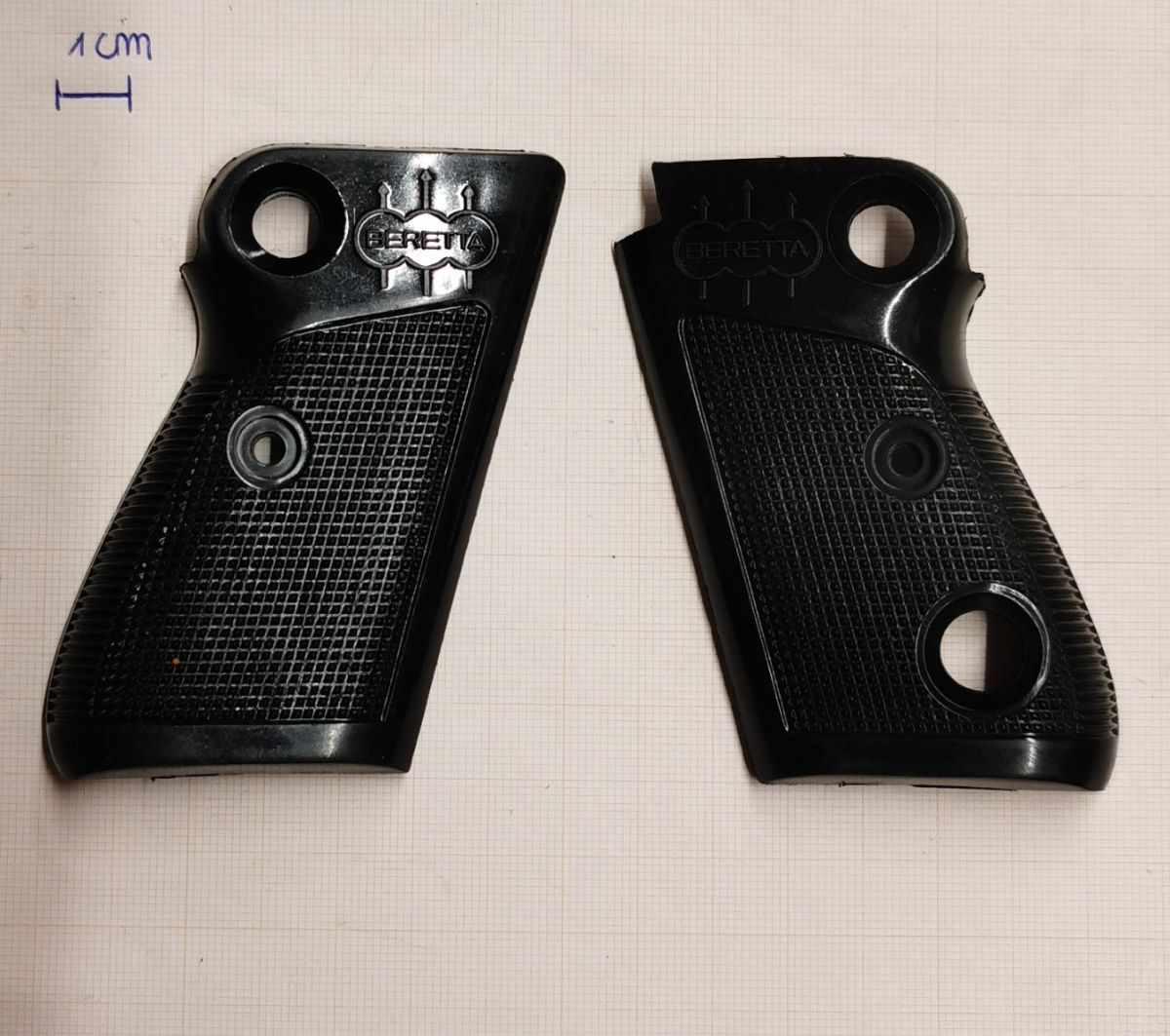 GUANCETTE BERETTA MOD.70 1 TIPO USATE