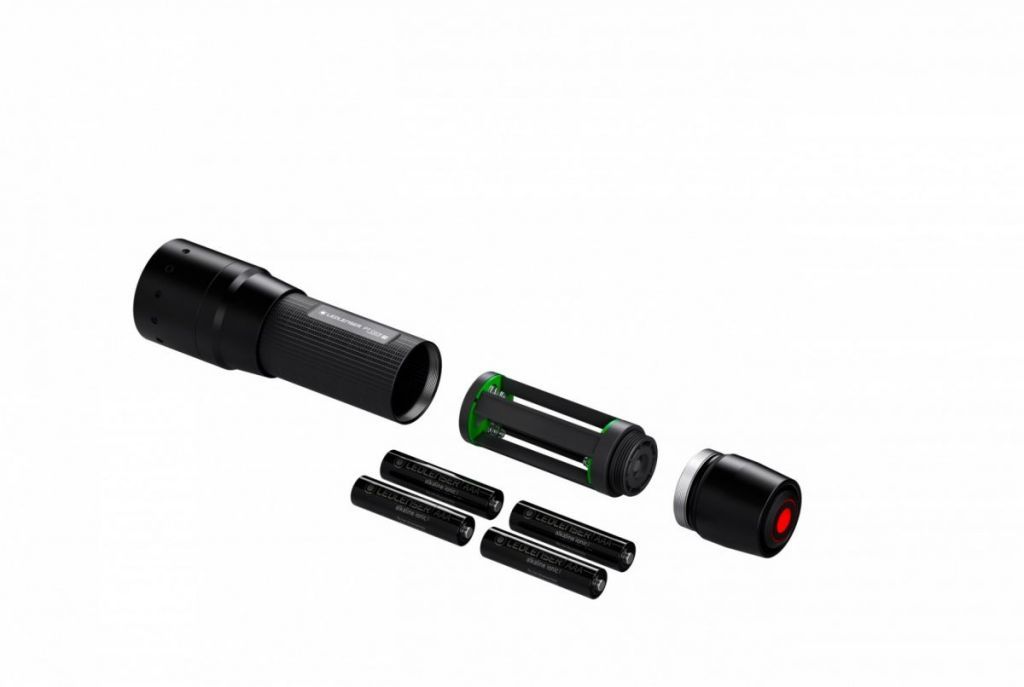 LED LENSER TORCIA P7 CORE - 450 LUMENS - 300 METRI