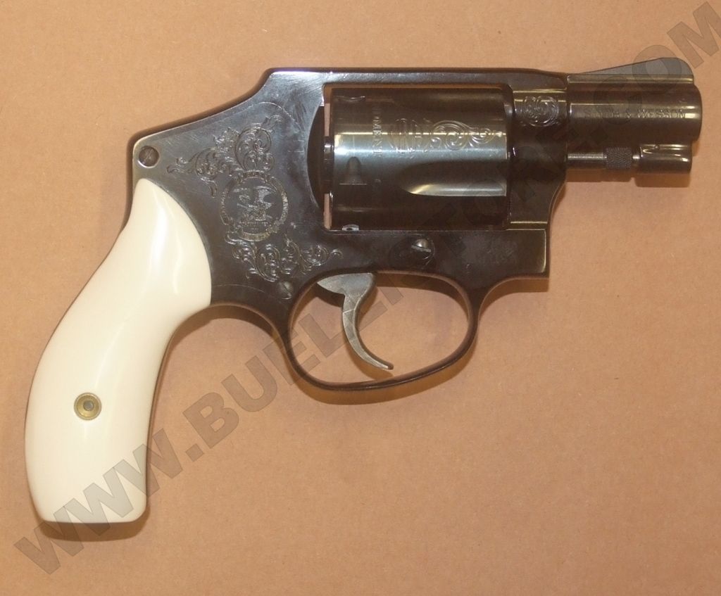 SMITH & WESSON - REVOLVER 2