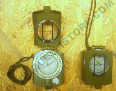 BUSSOLA IN METALLO PER RILEVAMENTI - PRISMATICA CON GRADAZIONE E BOLLA 