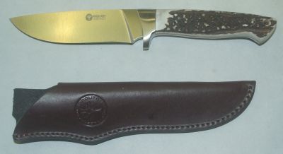 BOKER ARBOLITO HUNTER CON MANICO IN CORNO 