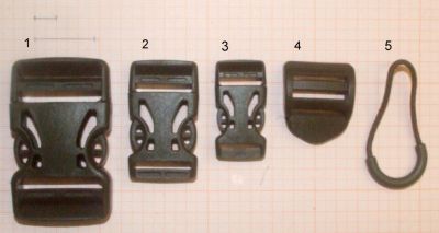 FIBBIE IN PLASTICA VERDE 