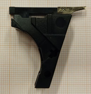 GLOCK  RICAMBIO CARCASSA MECCANISMO GRILLETTO 22 - 23 - 24 - 27 CAL. 40 S&W E GLOCK  31 - 32 - 33 - 35  CAL 357 SIG 