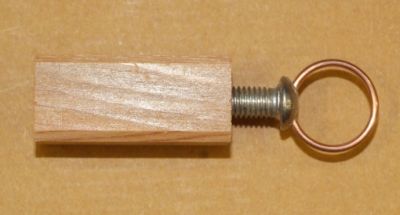 RICHIAMO TORDO IN LEGNO DI NOCE CON VITE 